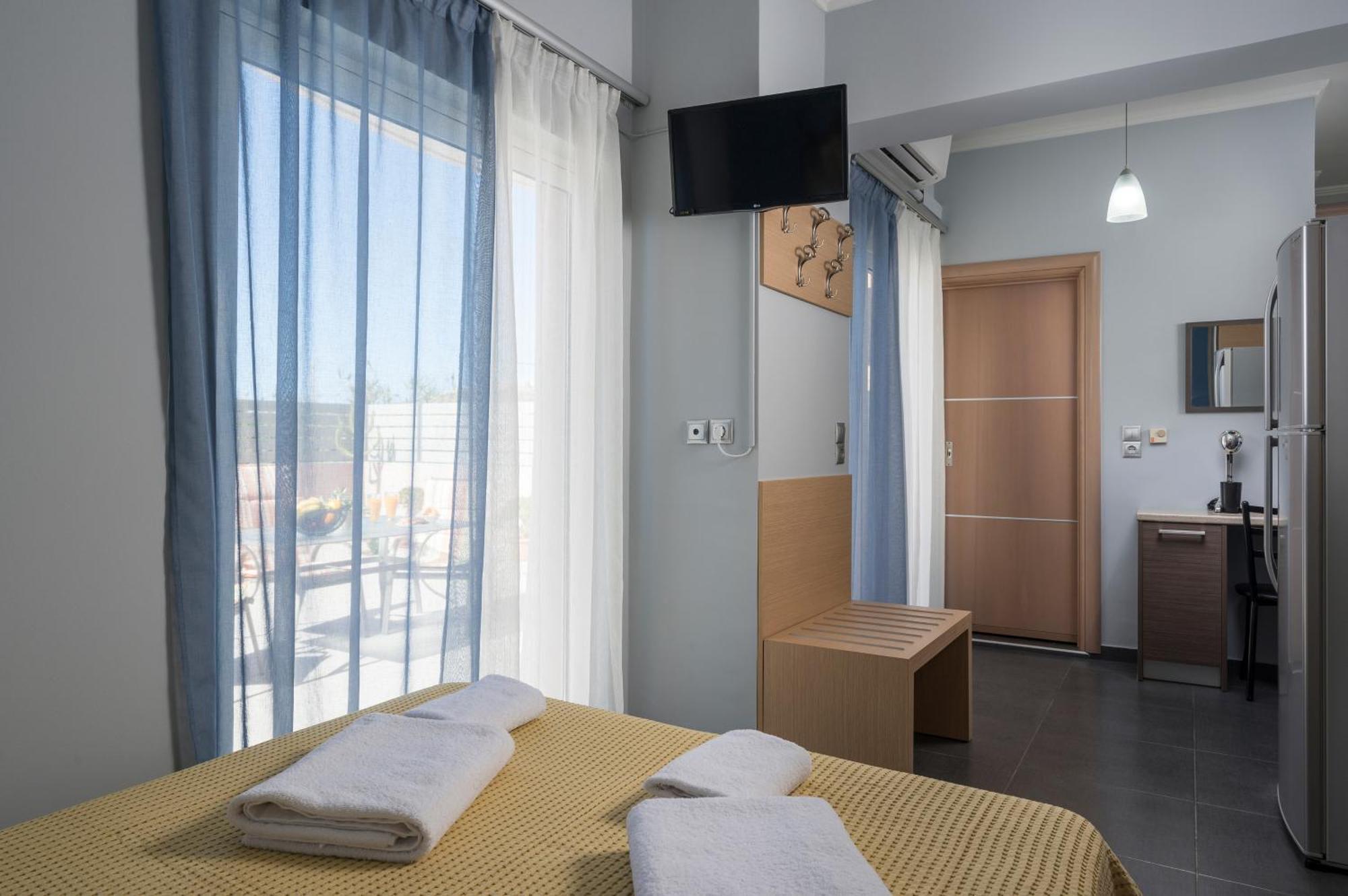 Astrantia (adults Only) Apartamento Chrissi Akti Chania